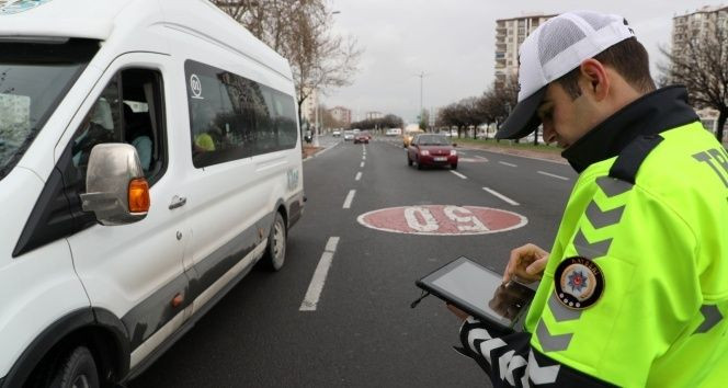 Trafik denetimlerinde rekor ceza! 1 haftada 3 milyondan fazla araç denetlendi - Sayfa 8