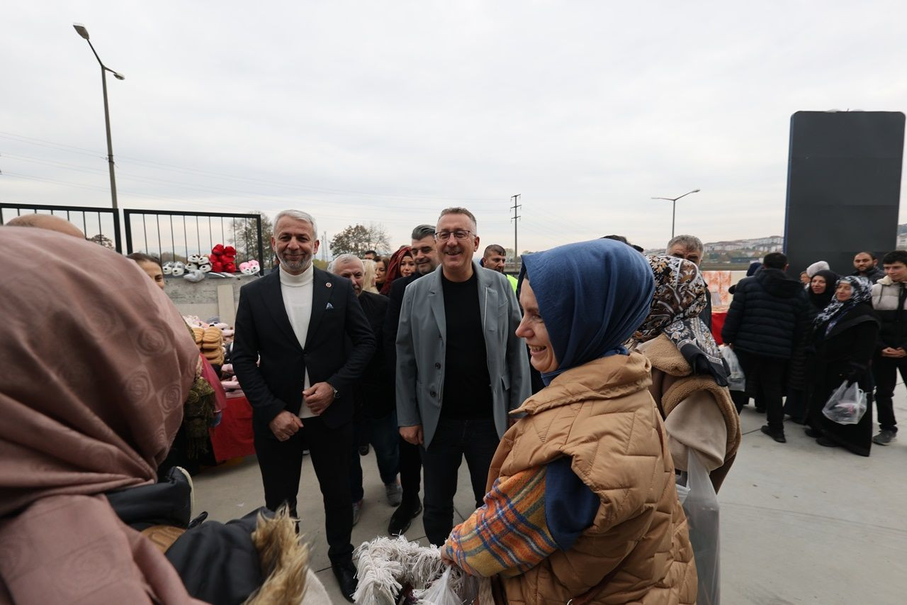 Yenikent Bölgesine Giyim ve Kumaş Pazarı Açıldı - Sayfa 1