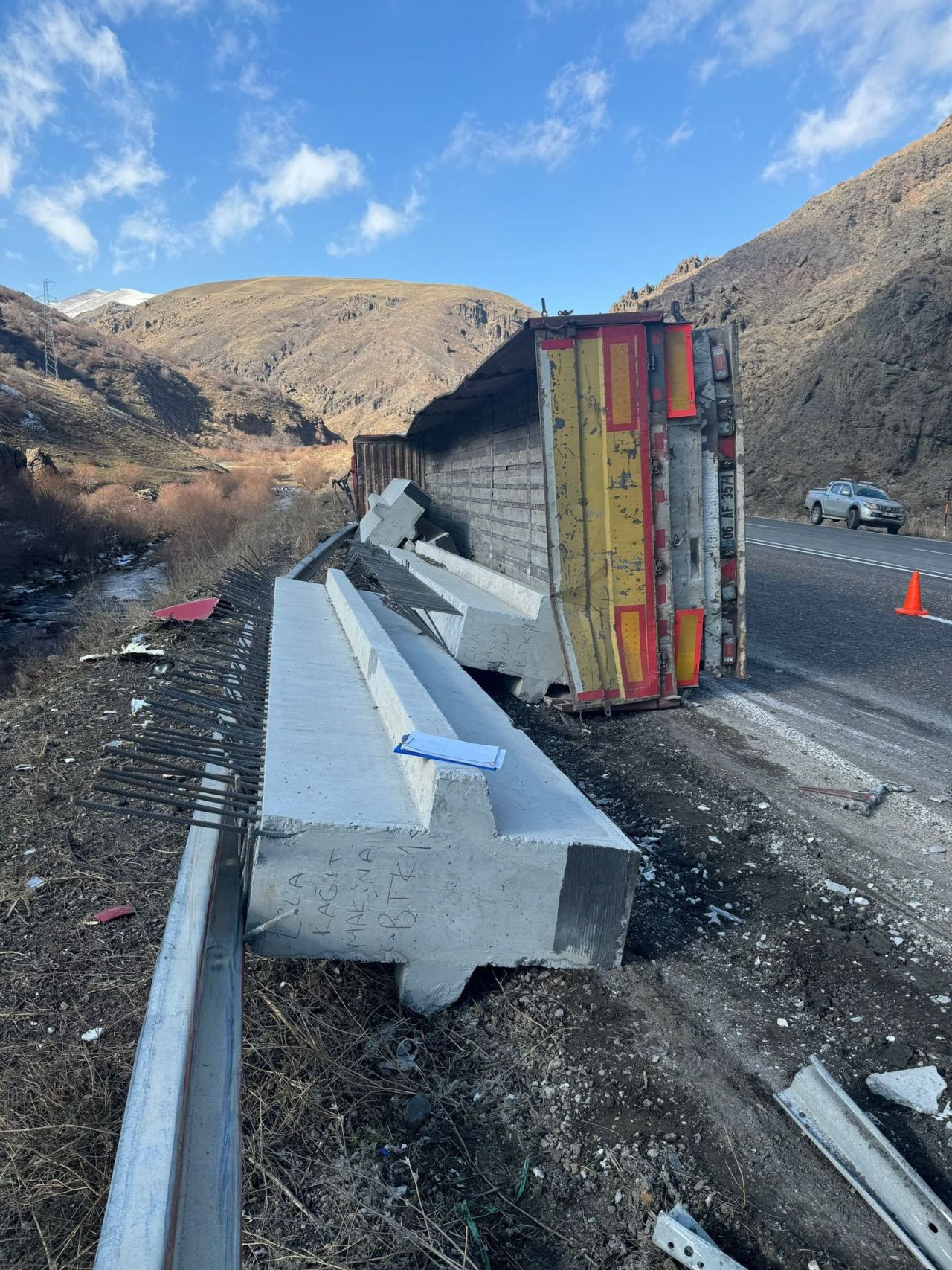 Ağrı’da 3 Ayrı Trafik Kazasında 4 Kişi Yaralandı - Sayfa 9