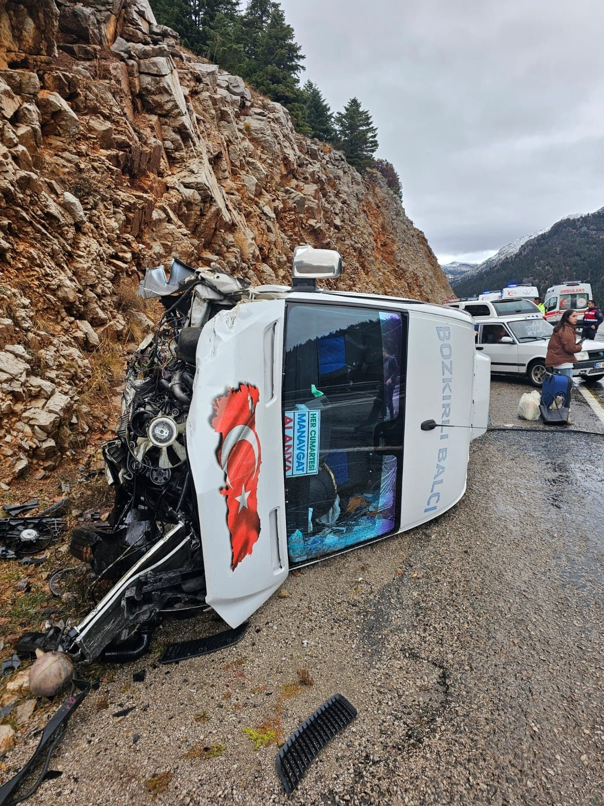 Antalya’da Yolcu Minibüsü Devrildi: 9 Yaralı - Sayfa 3