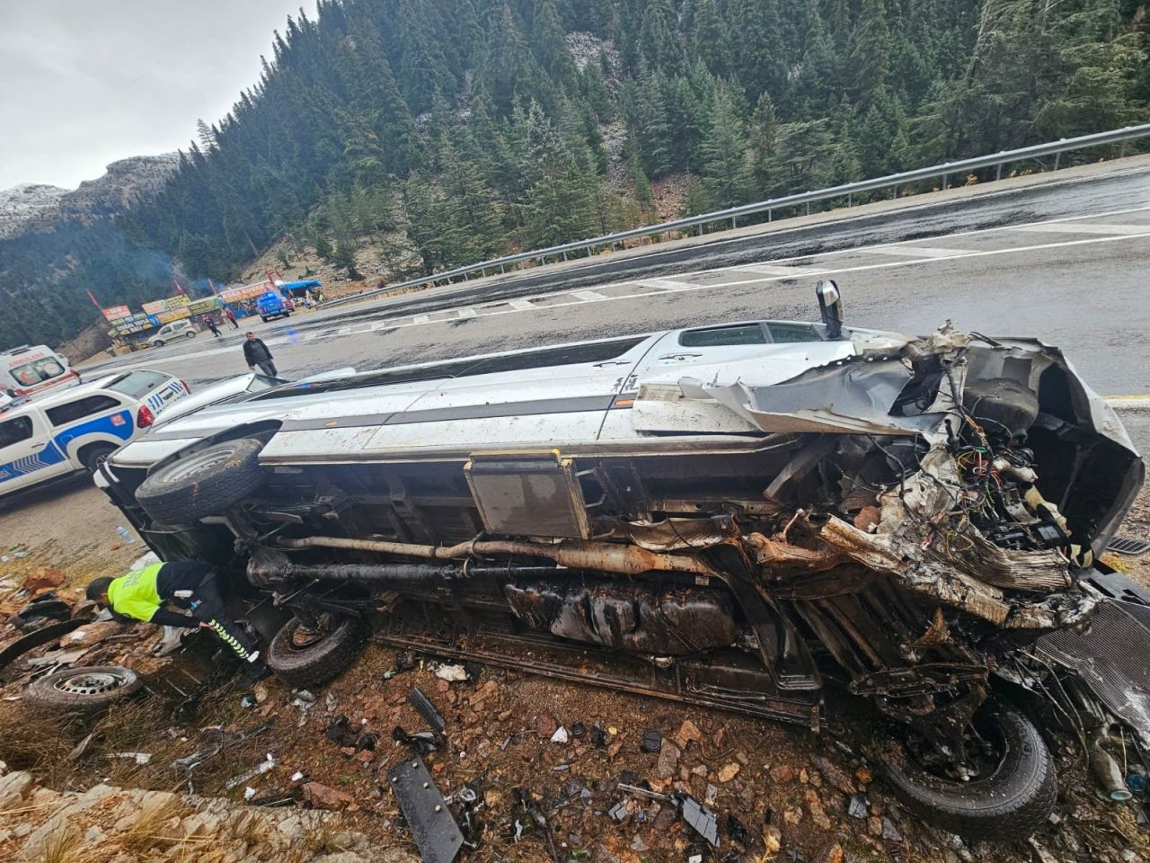 Antalya’da Yolcu Minibüsü Devrildi: 9 Yaralı - Sayfa 4