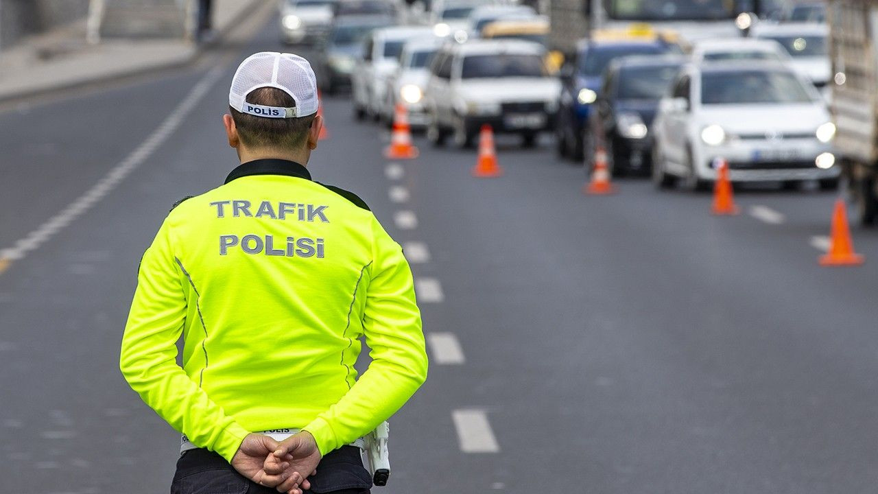 Trafik denetimlerinde rekor ceza! 1 haftada 3 milyondan fazla araç denetlendi - Sayfa 3