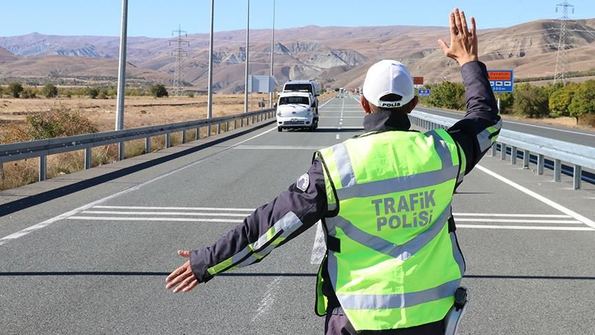 Trafik denetimlerinde rekor ceza! 1 haftada 3 milyondan fazla araç denetlendi - Sayfa 16