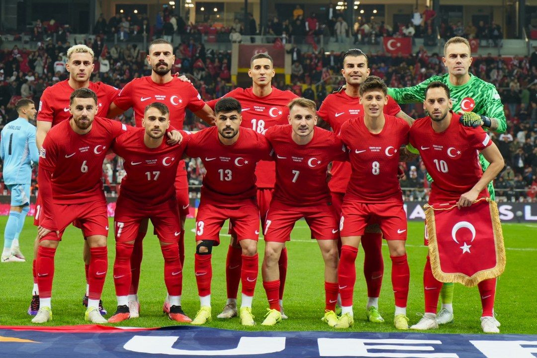 A Milli Futbol takımı, A Ligi için Karadağ deplasmanında - Sayfa 1