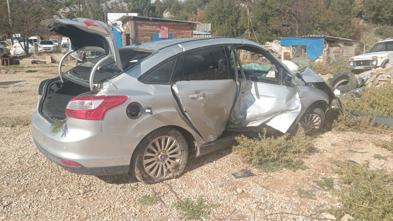 Antalya-Konya Karayolunda Feci Kaza: 1 Ölü, 1 Yaralı - Sayfa 5