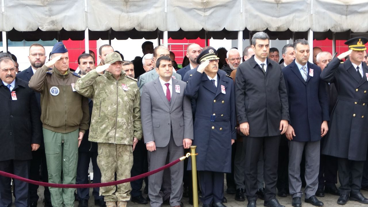 Malatya’da Kazada Şehit Olan Polis Memuru İçin Tören Düzenlendi - Sayfa 7