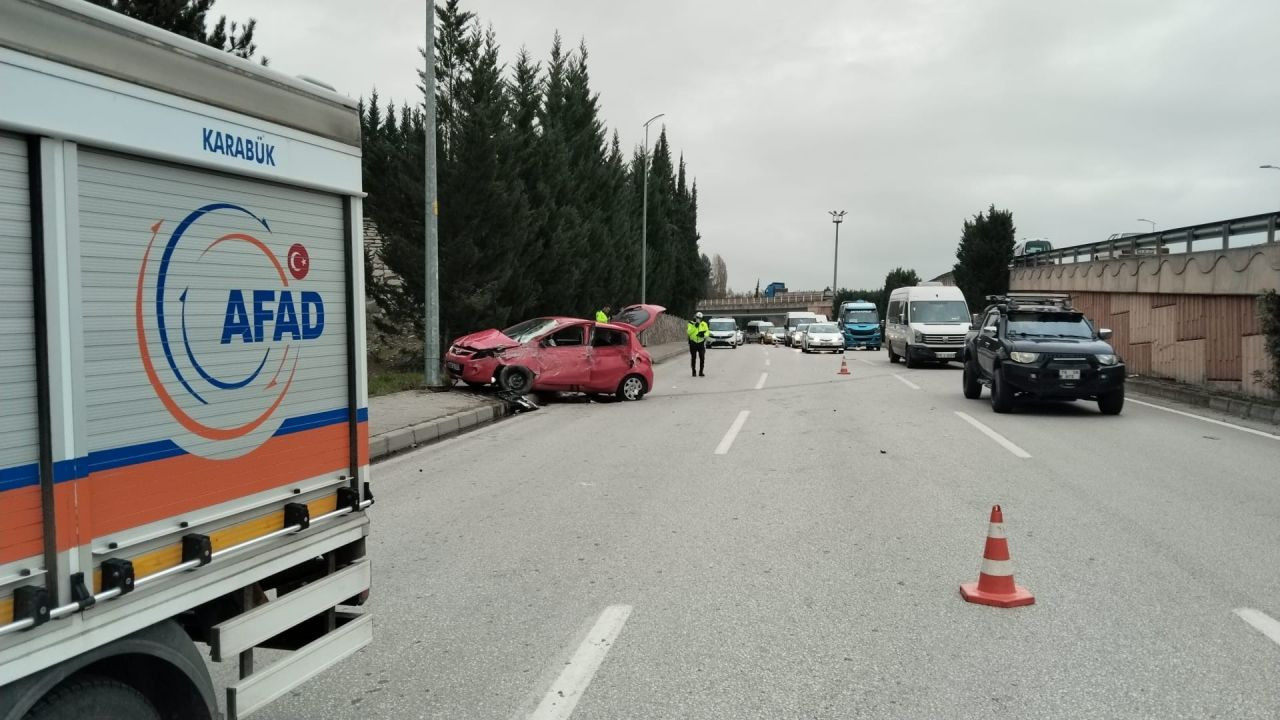 Karabük’te Otomobil Direğe Çarptı: 1’i Ağır, 3 Yaralı - Sayfa 3