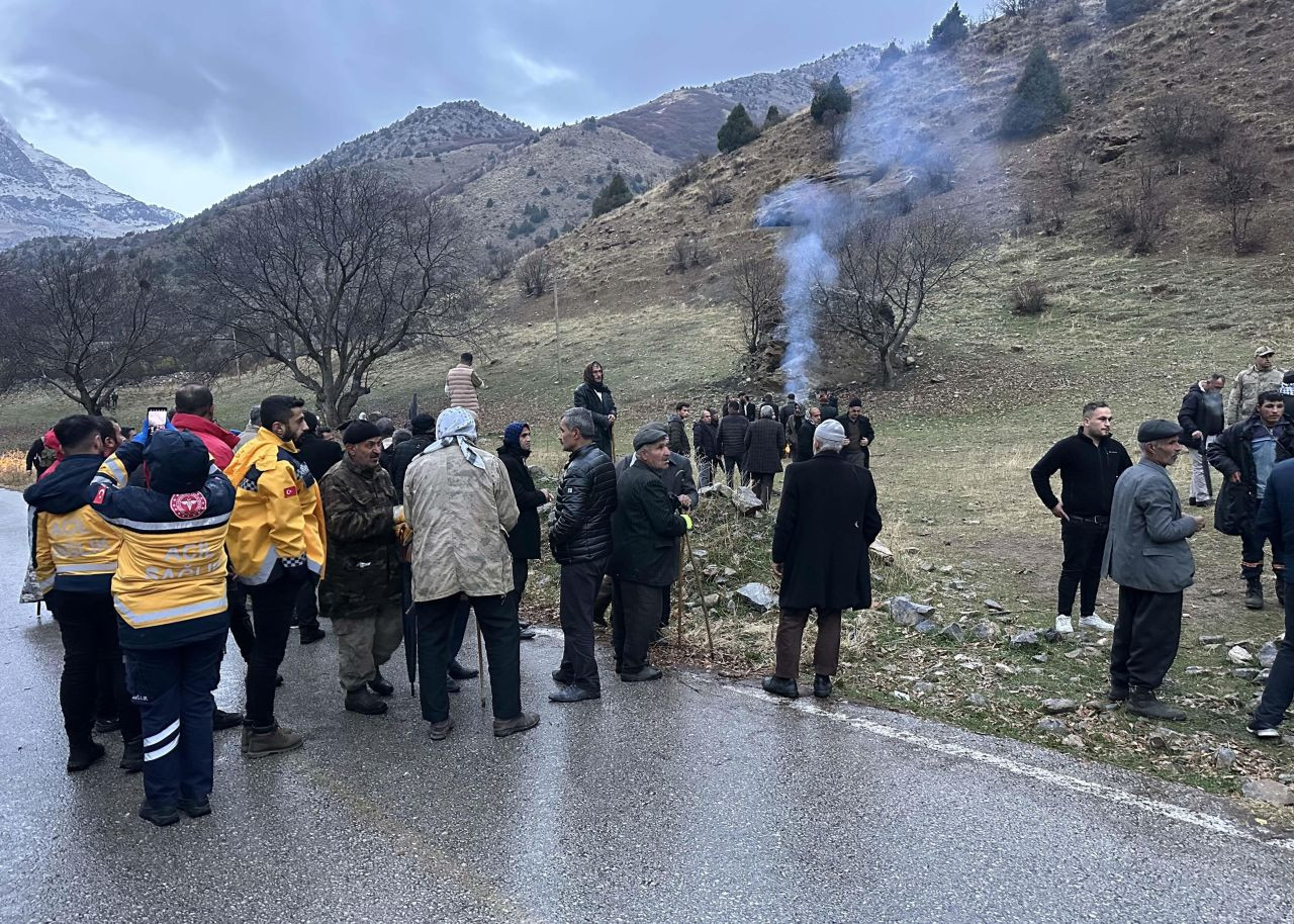 Van'da Kaya Parçalarının Altında Kalan Çoban Hayatını Kaybetti - Sayfa 4