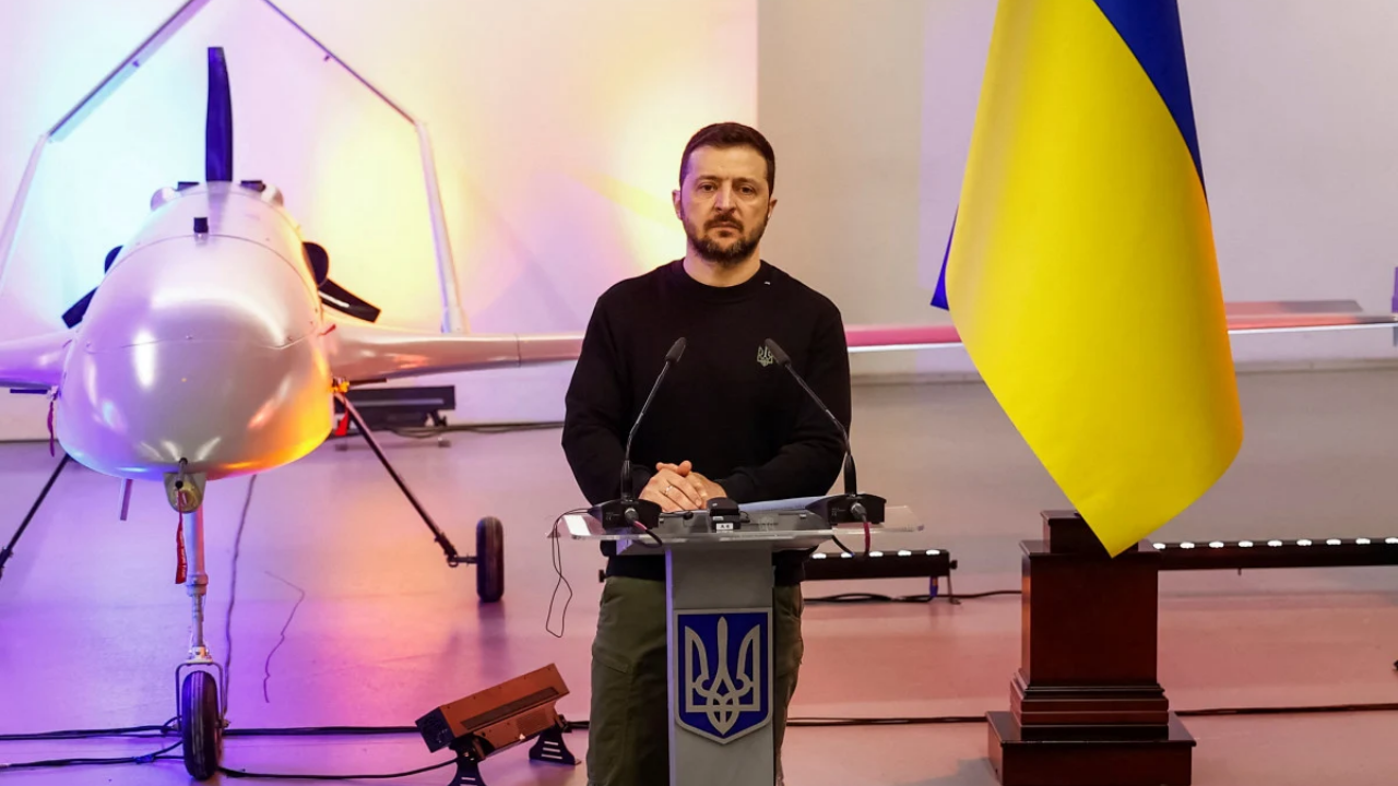 Zelenskiy: "Uzun Menzilli Silahlarımızı Kullanacağız"