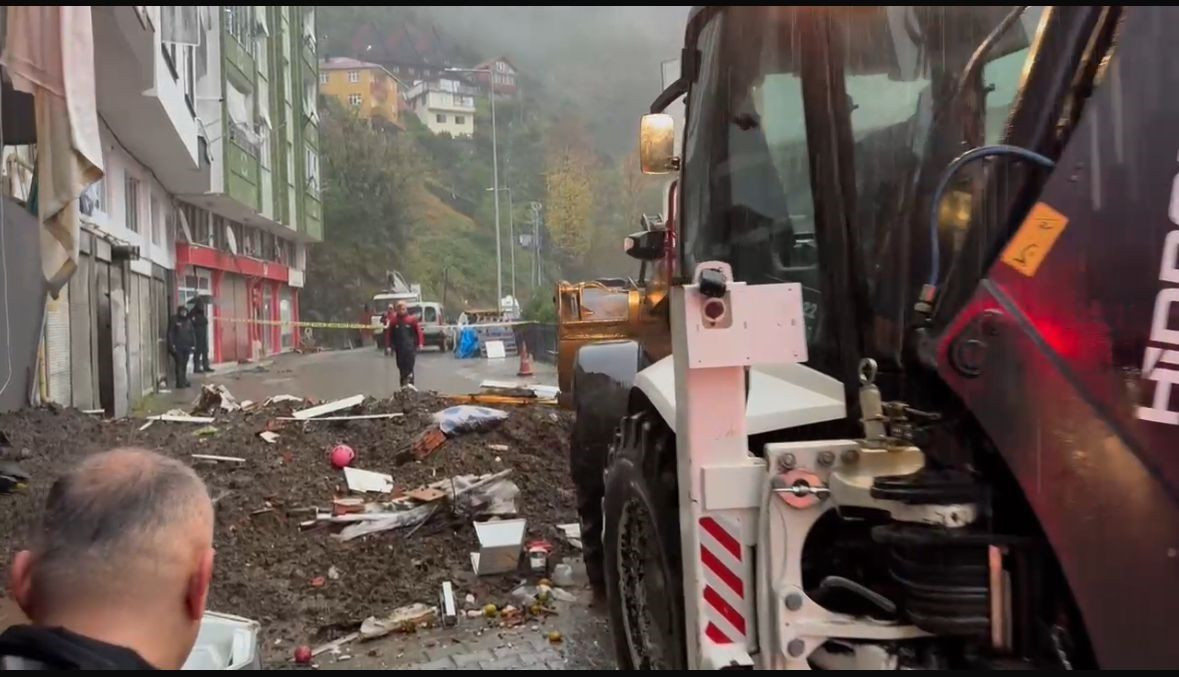 Çayeli'nde Heyelan Felaketi: 1 Ölü 4 Yaralı! - Sayfa 4