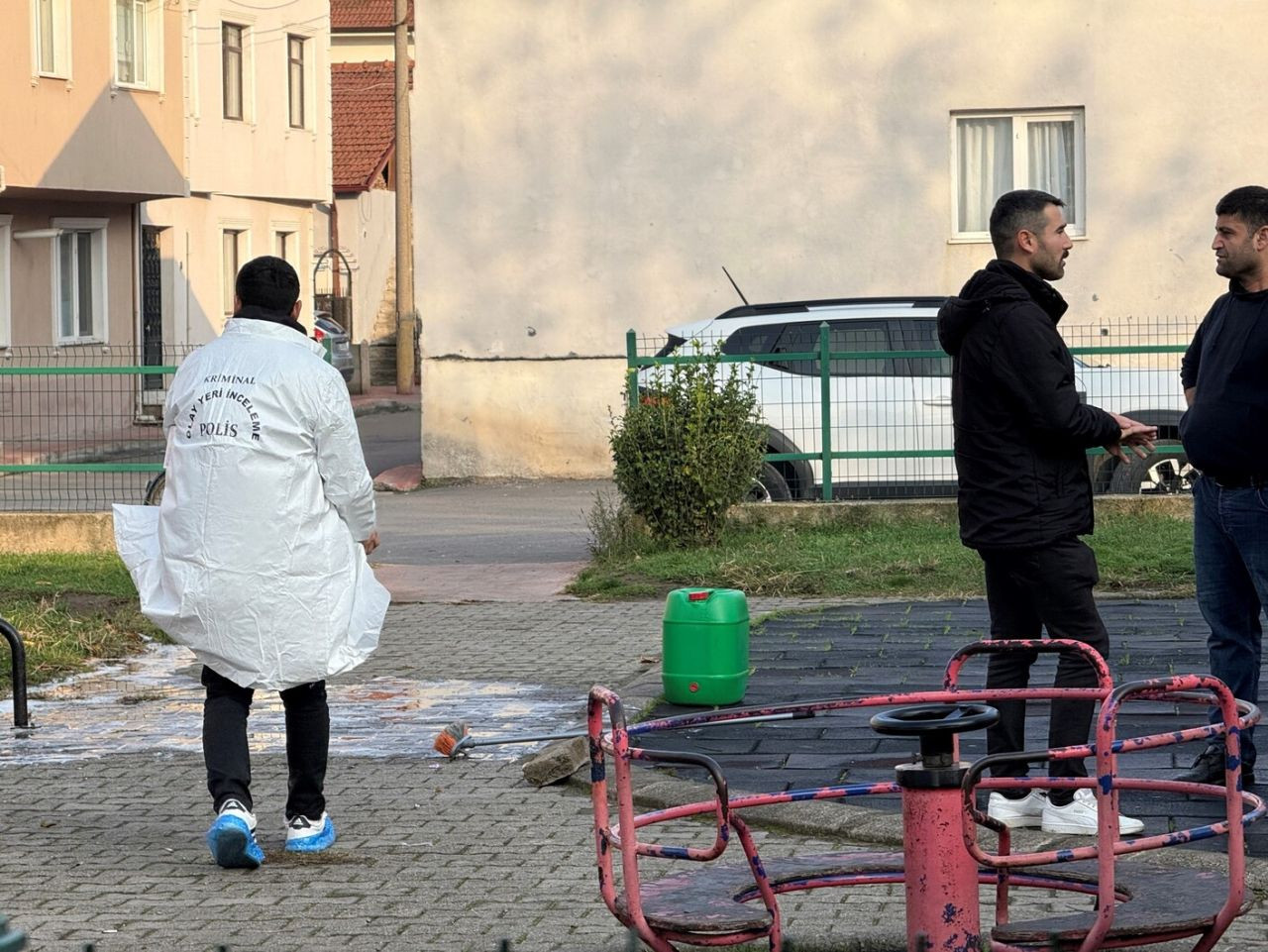 Çocuk Parkında Başından Vurulmuş Olarak Ölü Bulundu - Sayfa 4