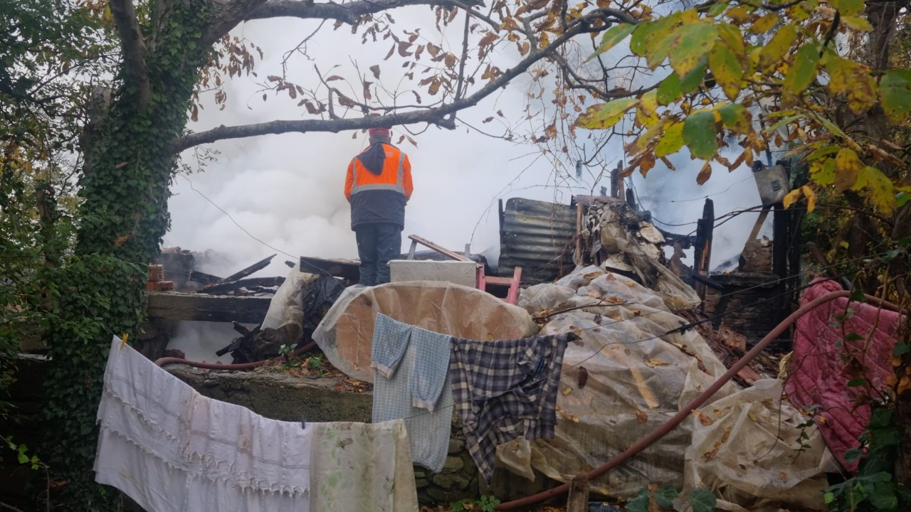 Sinop'ta Çıkan Yangında Ev Kullanılamaz Hale Geldi!