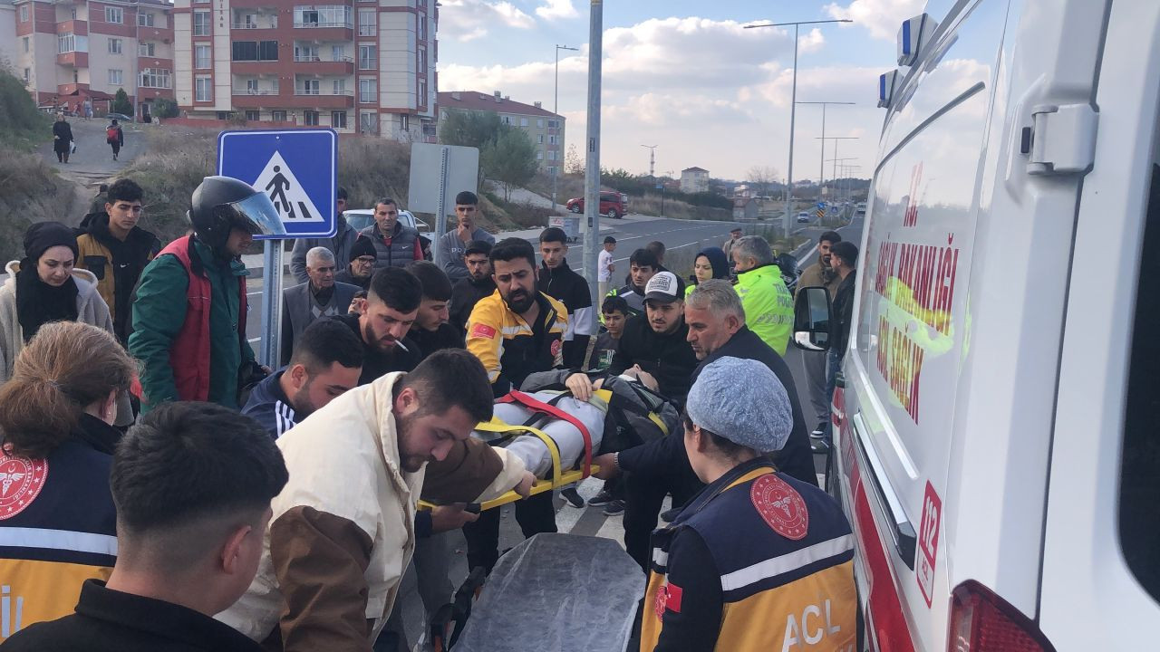 Tekirdağ'da Trafik Kazası: 1 Ölü, 2 Yaralı! - Sayfa 1