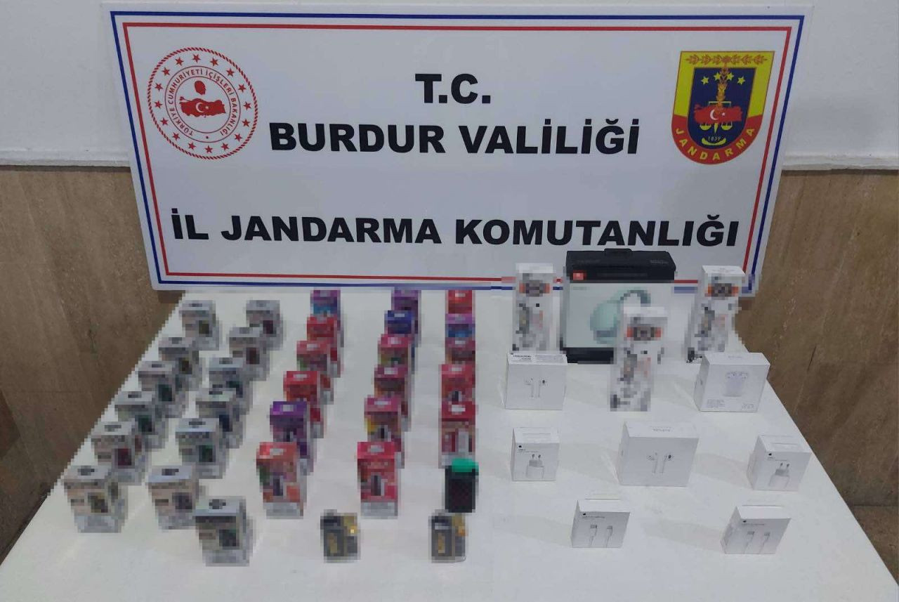 Burdur’da Kaçakçılık ve Uyuşturucu Operasyonlarında 5 Şüpheli Tutuklandı - Sayfa 4