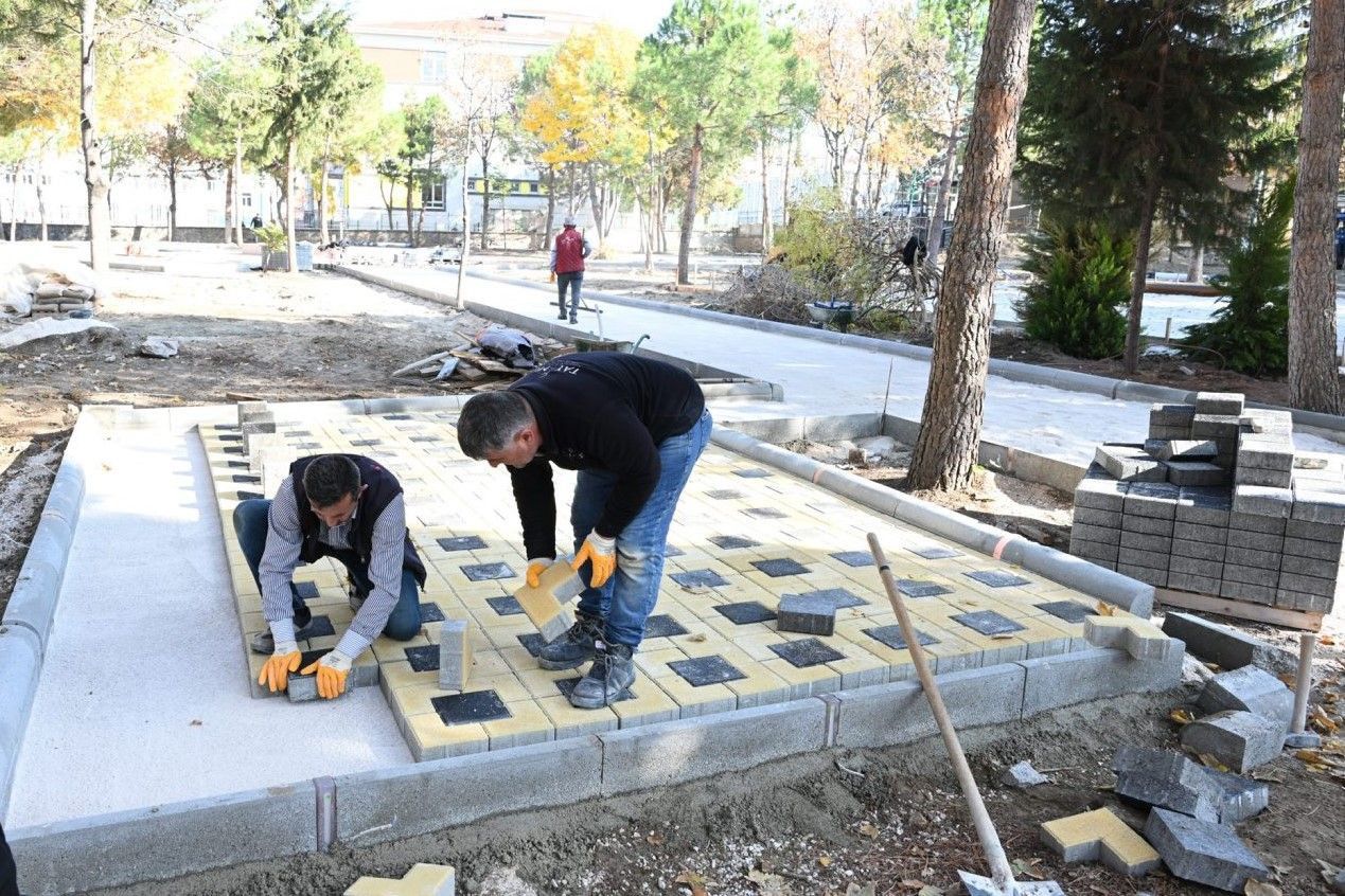 Isparta'da Gülistan Mahallesi'ne Yeni Park ve Yaşam Alanı Geliyor - Sayfa 1