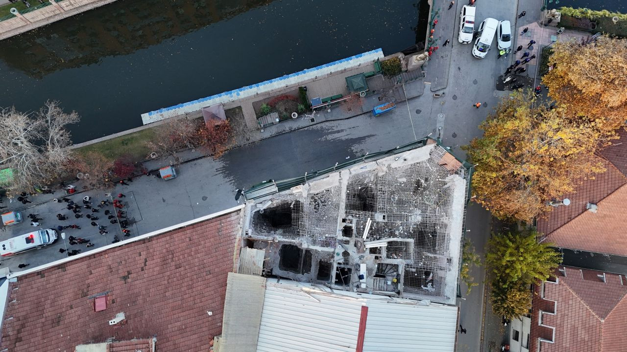 Eskişehir’de Yıkım Yapılan Binada Göçük: 4 İşçi Yaralı - Sayfa 2