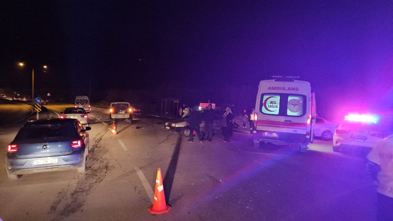 Gemlik’te Feci Kaza: 3 Araç Çarpıştı, 3 Yaralı - Sayfa 2