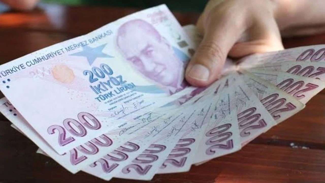 Türkiye'nin En Büyük 10 Bankasında Kamu Bankaları Zirvede