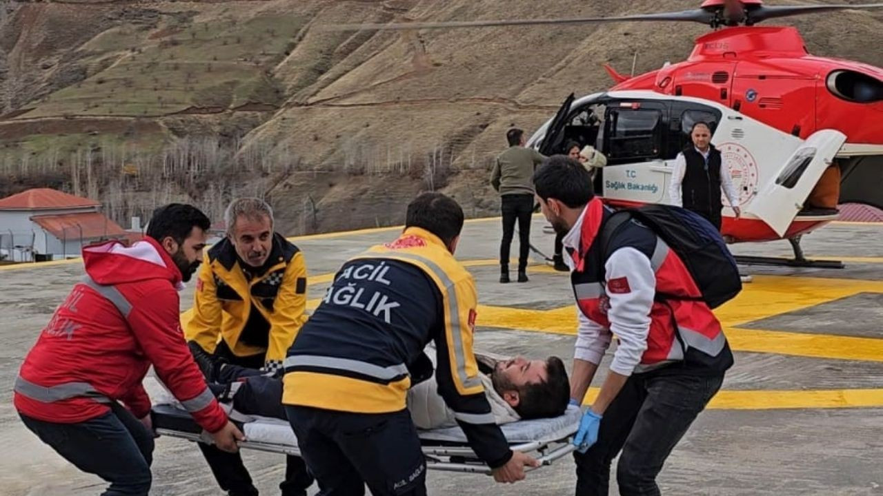 Bahçesaraylı hasta helikopterle hastaneye kaldırıldı