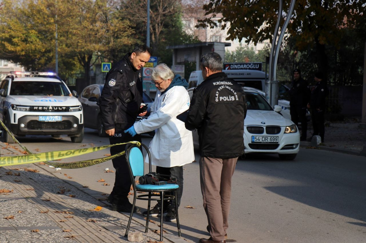 Sakarya'da Sokak Ortasında Kadın Cinayeti: İşe Giderken Öldürüldü - Sayfa 4