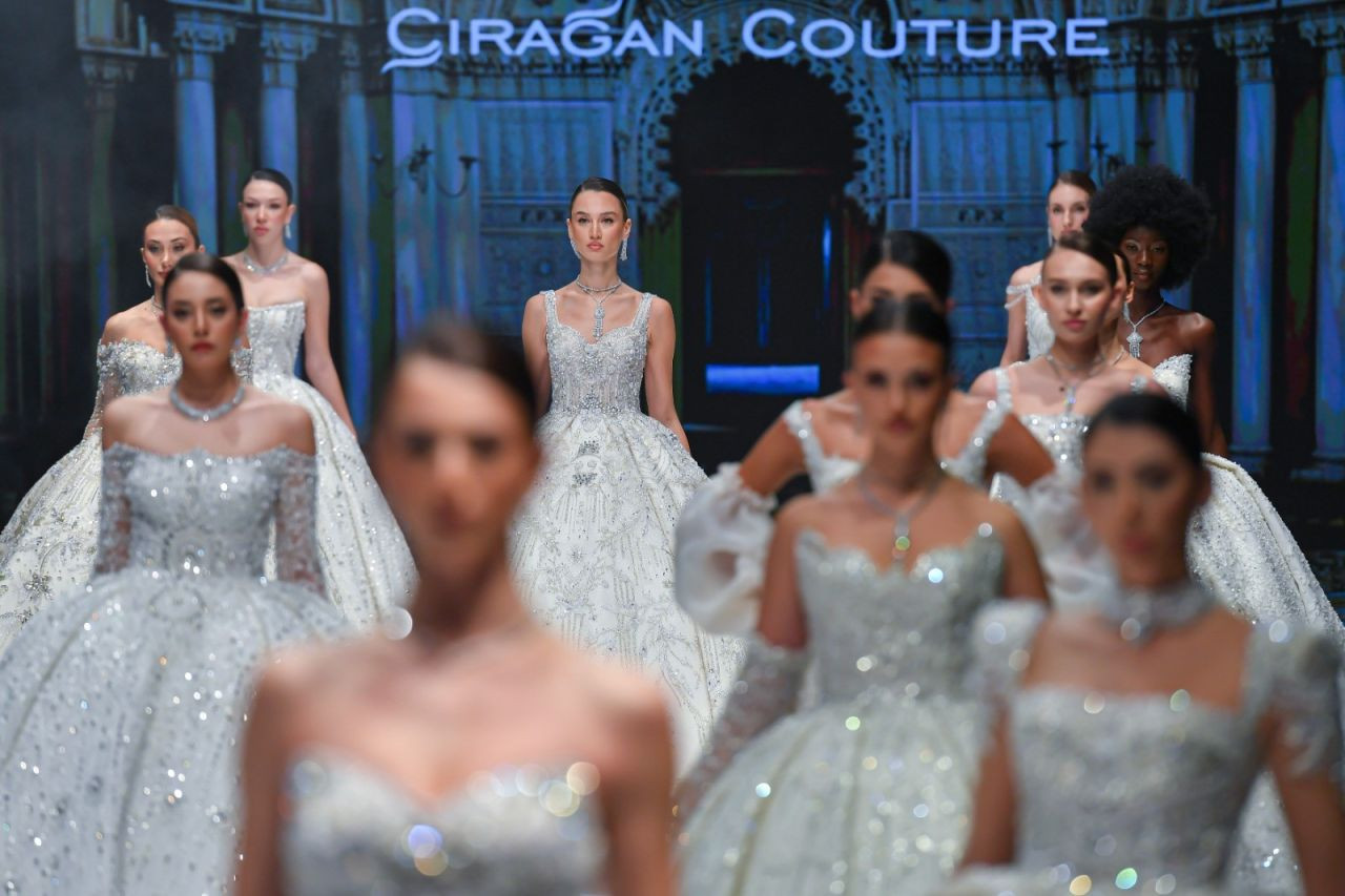 "IF Wedding Fashion" İzmir: 2025 Modasına Yön Verecek! - Sayfa 8