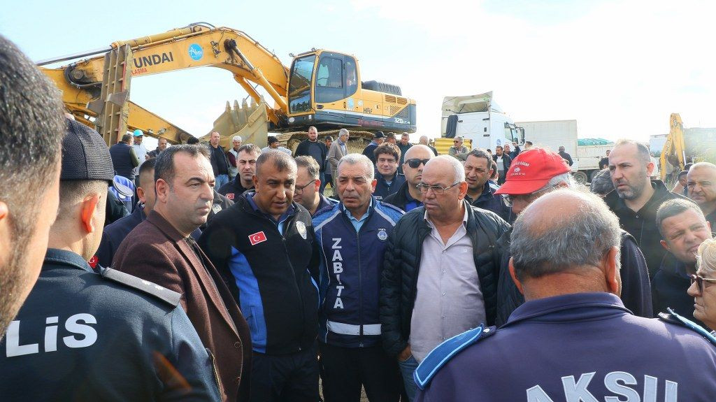 Yıkımı Yılan Hikayesine Dönen Denize Sıfır Çardaklar Yine Yıkılamadı - Sayfa 9