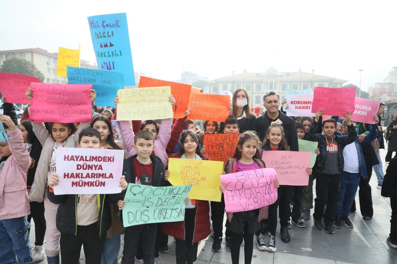 Manisa’da çocuklar hakları için yürüdü - Sayfa 2