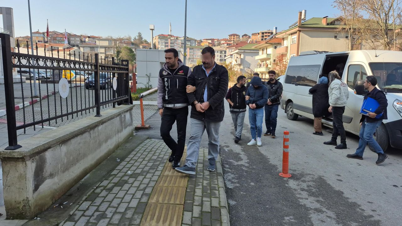 Bartın'daki Uyuşturucu Operasyonunda İkinci Dalga: 5 Gözaltı - Sayfa 1