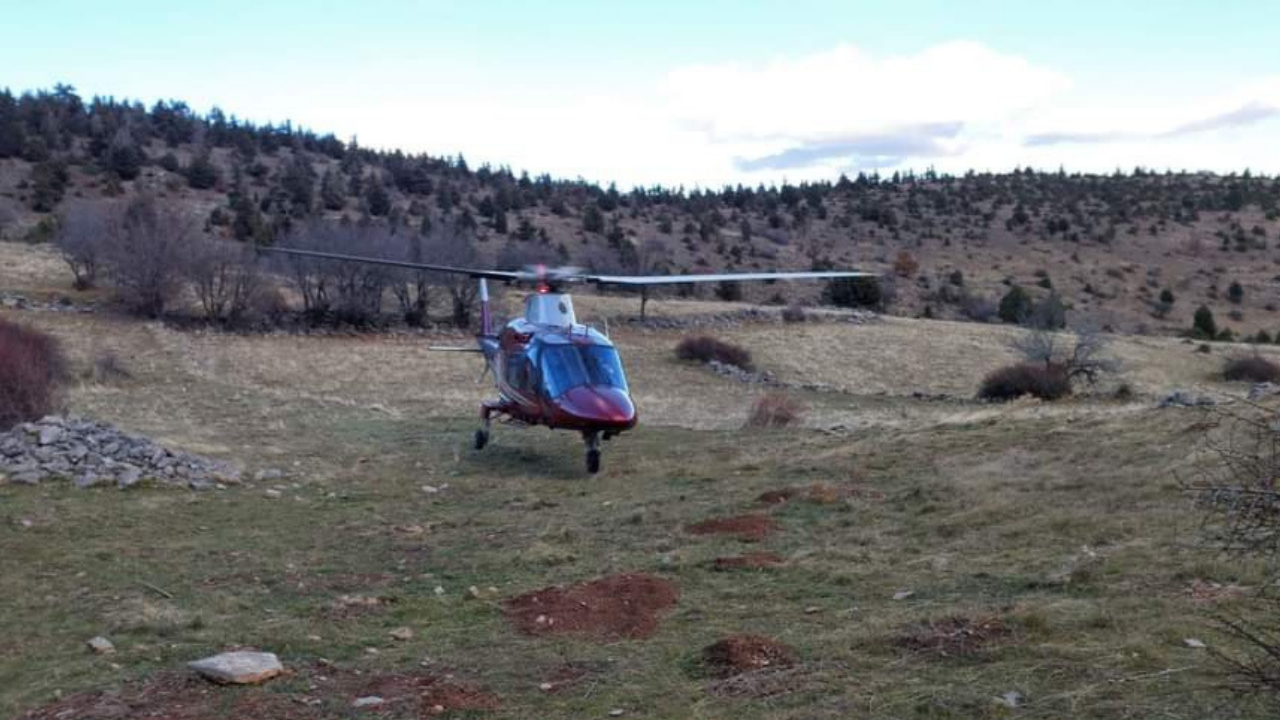 Dağda Düşen Kişi Helikopterle Hastaneye Kaldırıldı