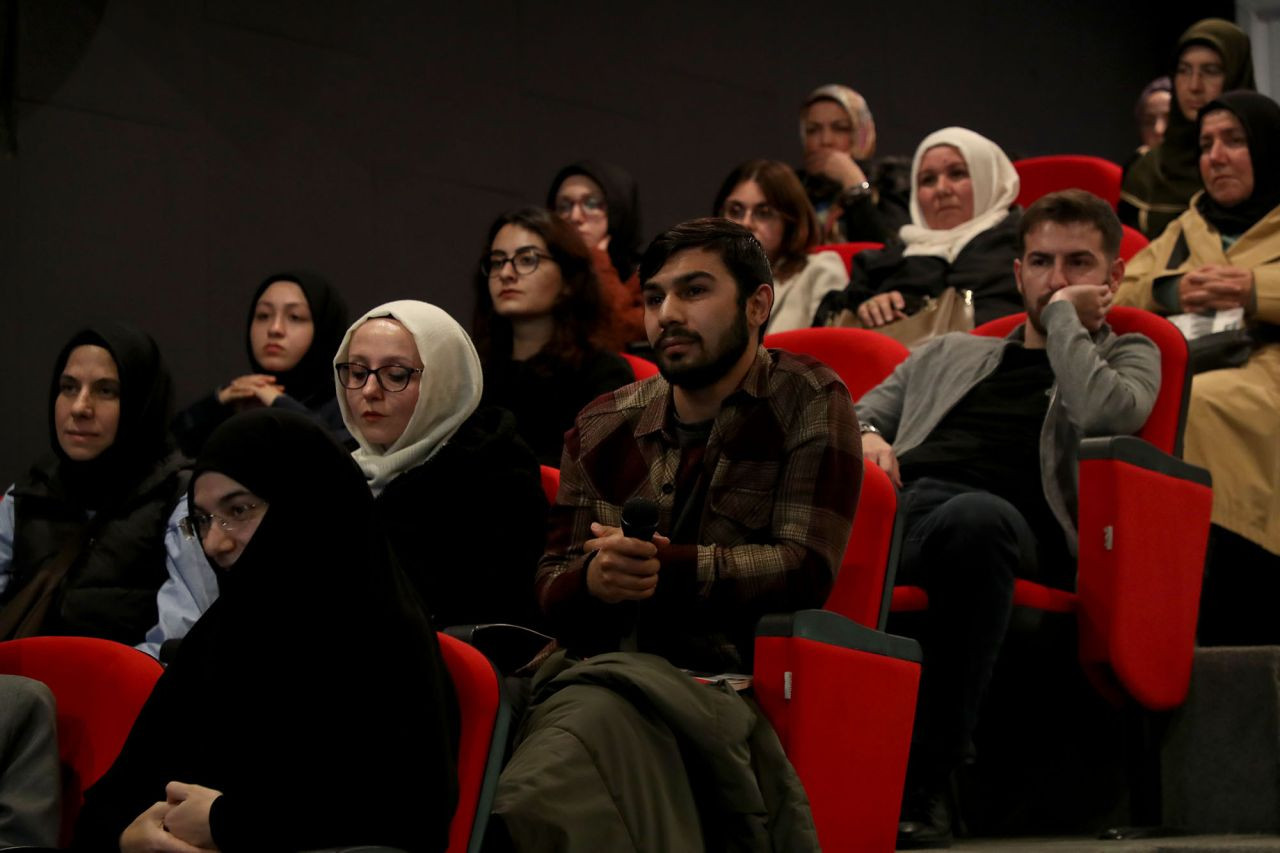 Ahmet Murat Özel’den Sakarya’da Duygu Dolu Söyleşi: "Bir Cami Yaptıramadım, Kitabımı Yazdım" - Sayfa 15