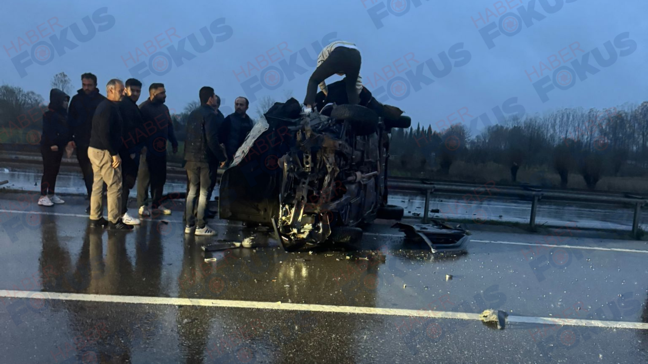 Karasu-Ferizli Yolunda Yağmur Kazaya Yol Açtı