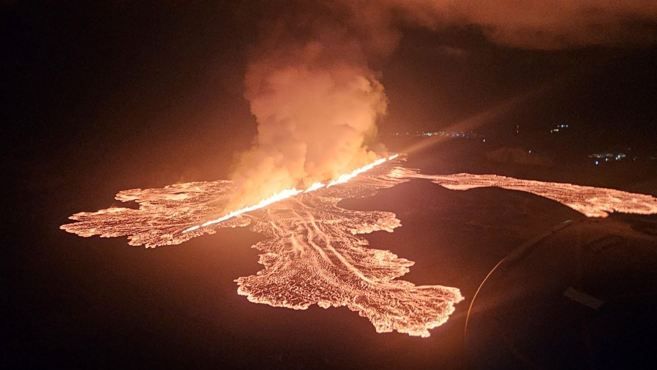 İzlanda'nın Reykjanes Yarımadası'ndaki yanardağ 7. kez patladı - Sayfa 5