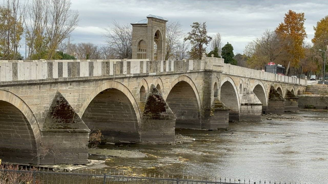 Edirne'de Yağışların Yetersizliği Sebebiyle Tunca Nehri'nde Kuraklık Var! - Sayfa 11