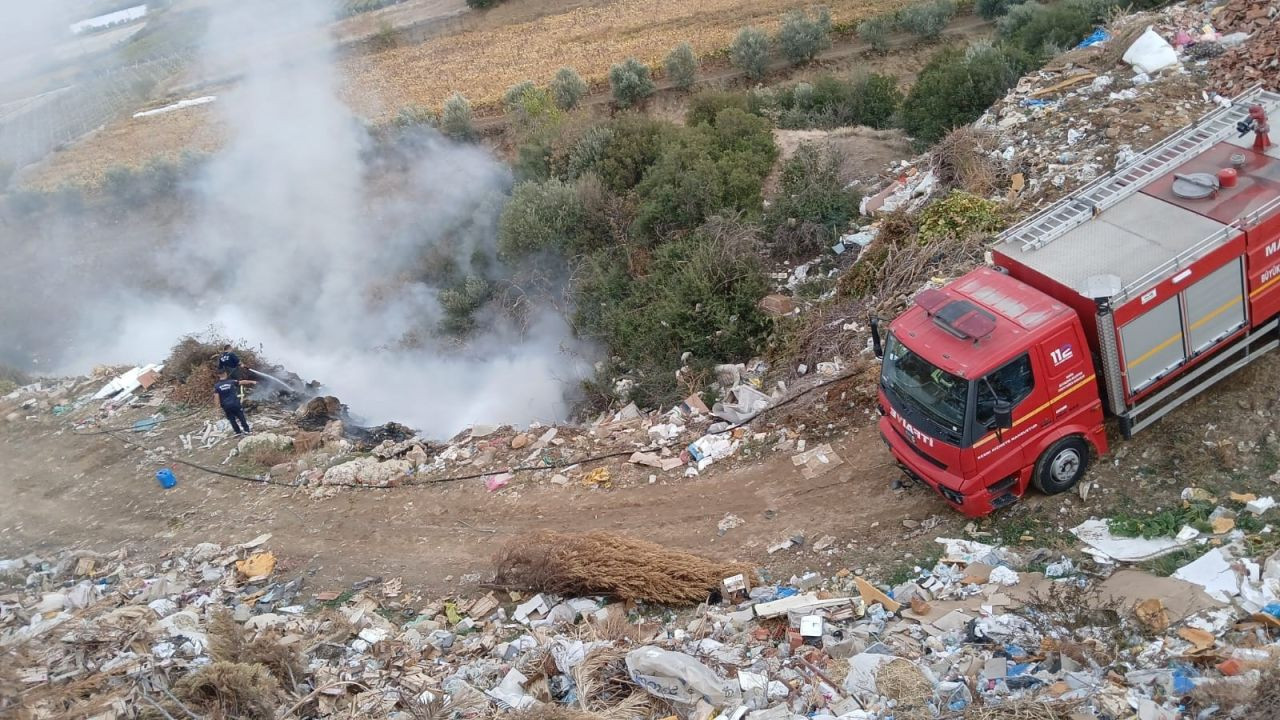 Manisa'da Çöplük Yangını Tehlike Saçtı, İtfaiye Müdahalesiyle Söndürüldü - Sayfa 4