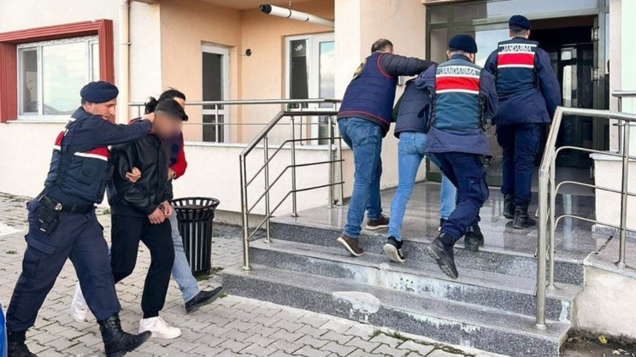 Ayvacık’ta İş Yerine Tüfekli Saldırı: 3 Şüpheli Gözaltına Alındı