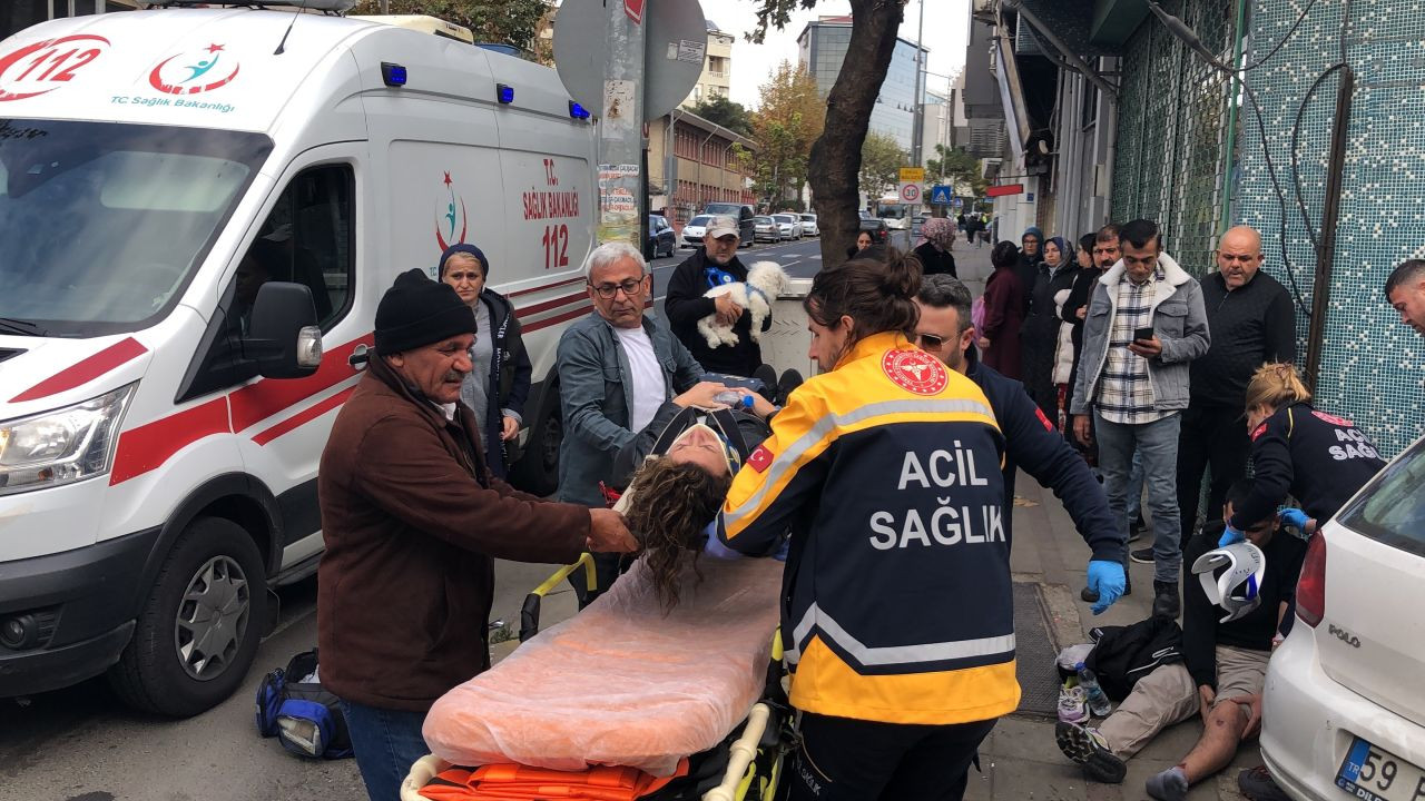 Otomobille çarpışarak fırlayan motosikletli yayanın üzerine düştü - Sayfa 2