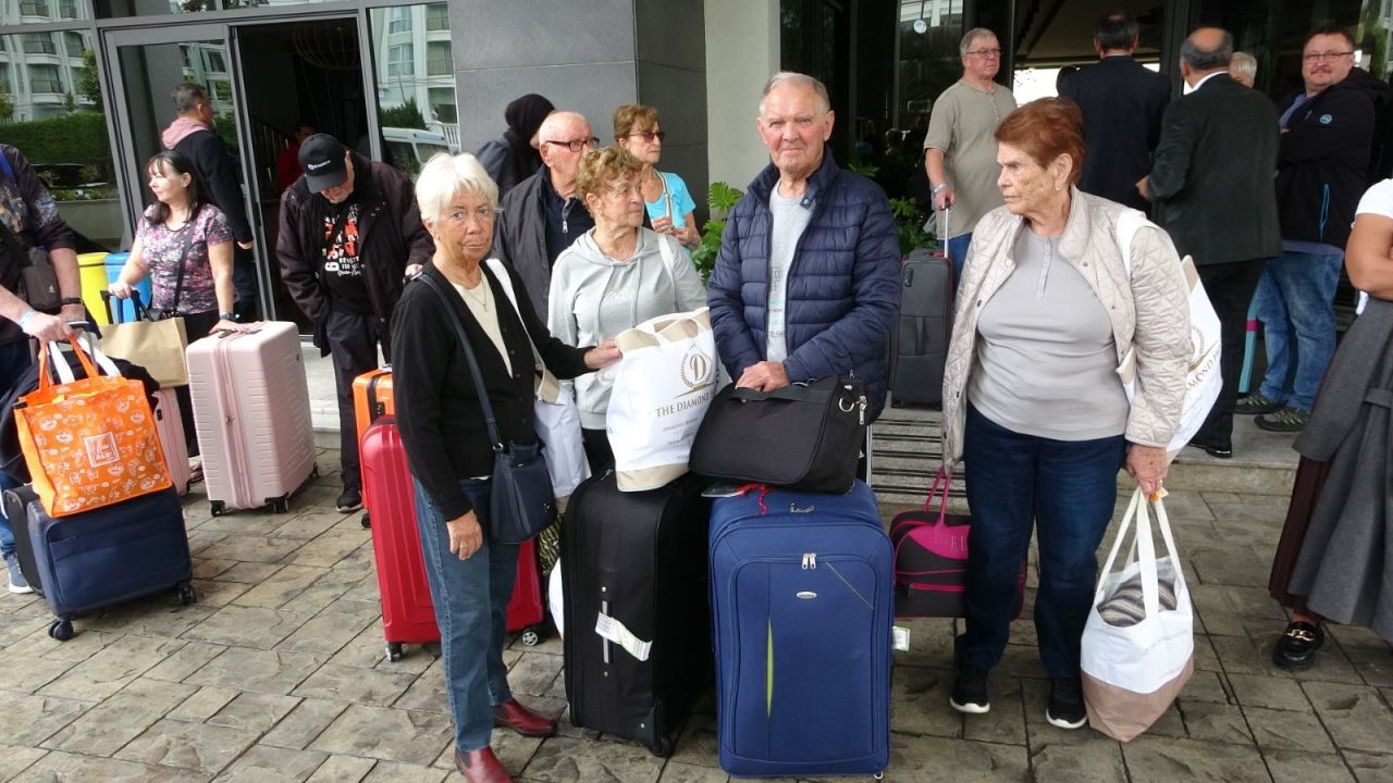 Dere Taştı, Oteli Su Bastı, 500 Turist Tahliye Edildi - Sayfa 5