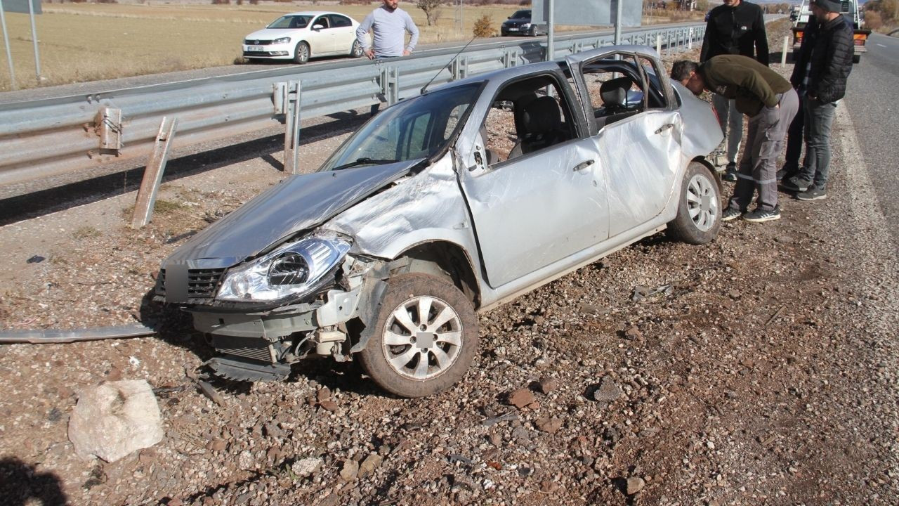 Konya’da Otomobil Devrildi: 4 Yaralı