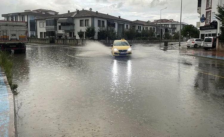 Türkiye Sağanağa Teslim: Meteoroloji’den 44 İl İçin Sarı ve Turuncu Kodlu Uyarı - Sayfa 15