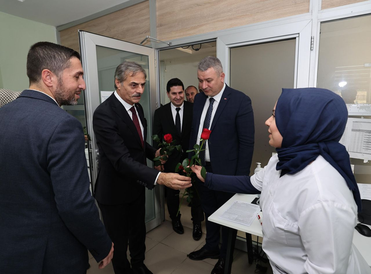 Başkan Yusuf Alemdar’dan Sağlık Çalışanlarına Minnet Dolu Ziyaret - Sayfa 9