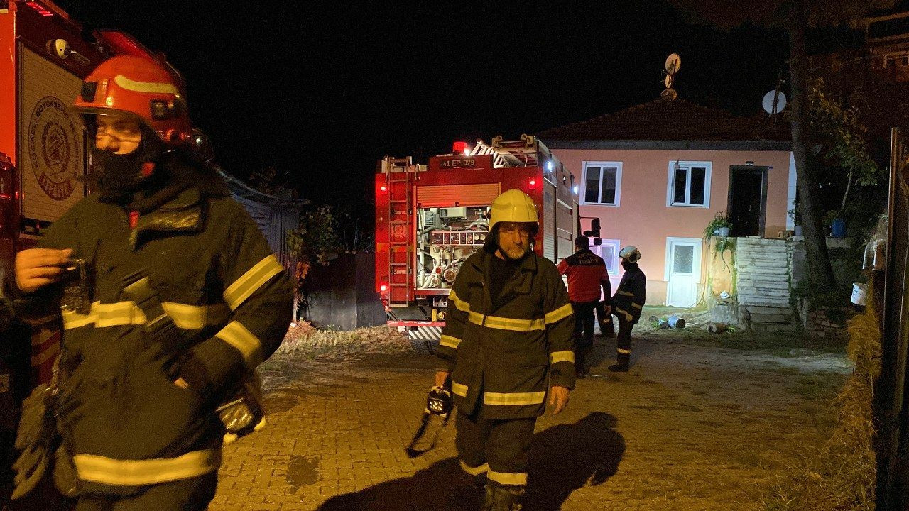 Yangına Uykuda Yakalanan Yaşlı Kadın Alevler İçinde Kaldı - Sayfa 4