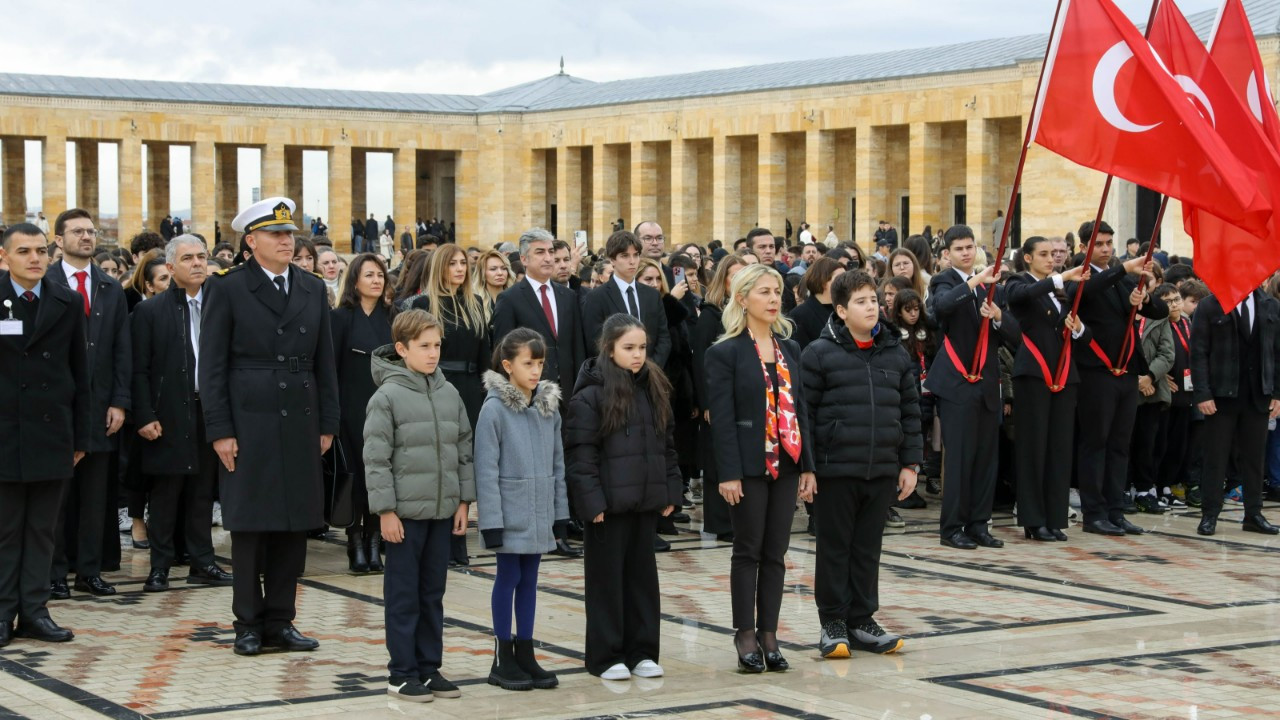 '24 Kasım' öncesi Başöğretmen Atatürk’e anlamlı ziyaret