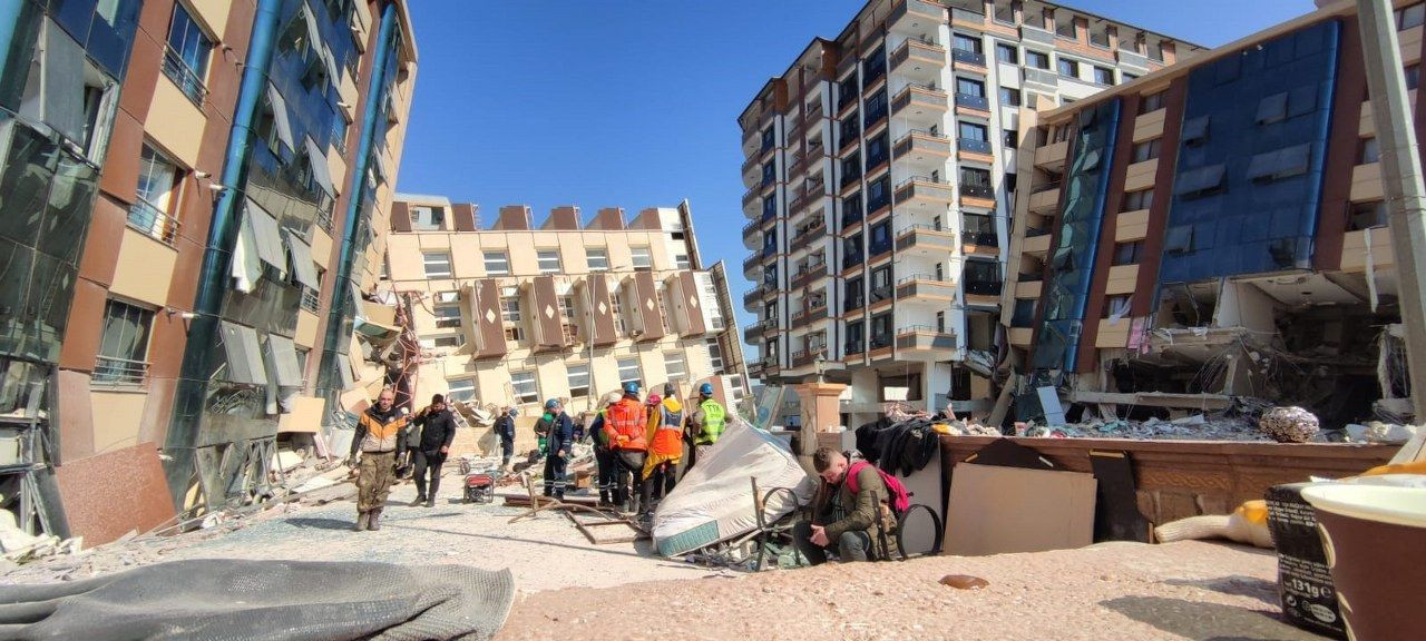 Hatay depreminde hayata tutunan Tuba öğretmen, mesleğini bırakmadı - Sayfa 8