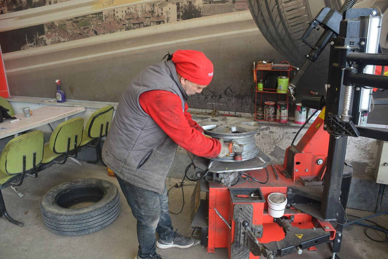 Sinop'ta lastikçilerin kış lastiği mesaisi - Sayfa 5