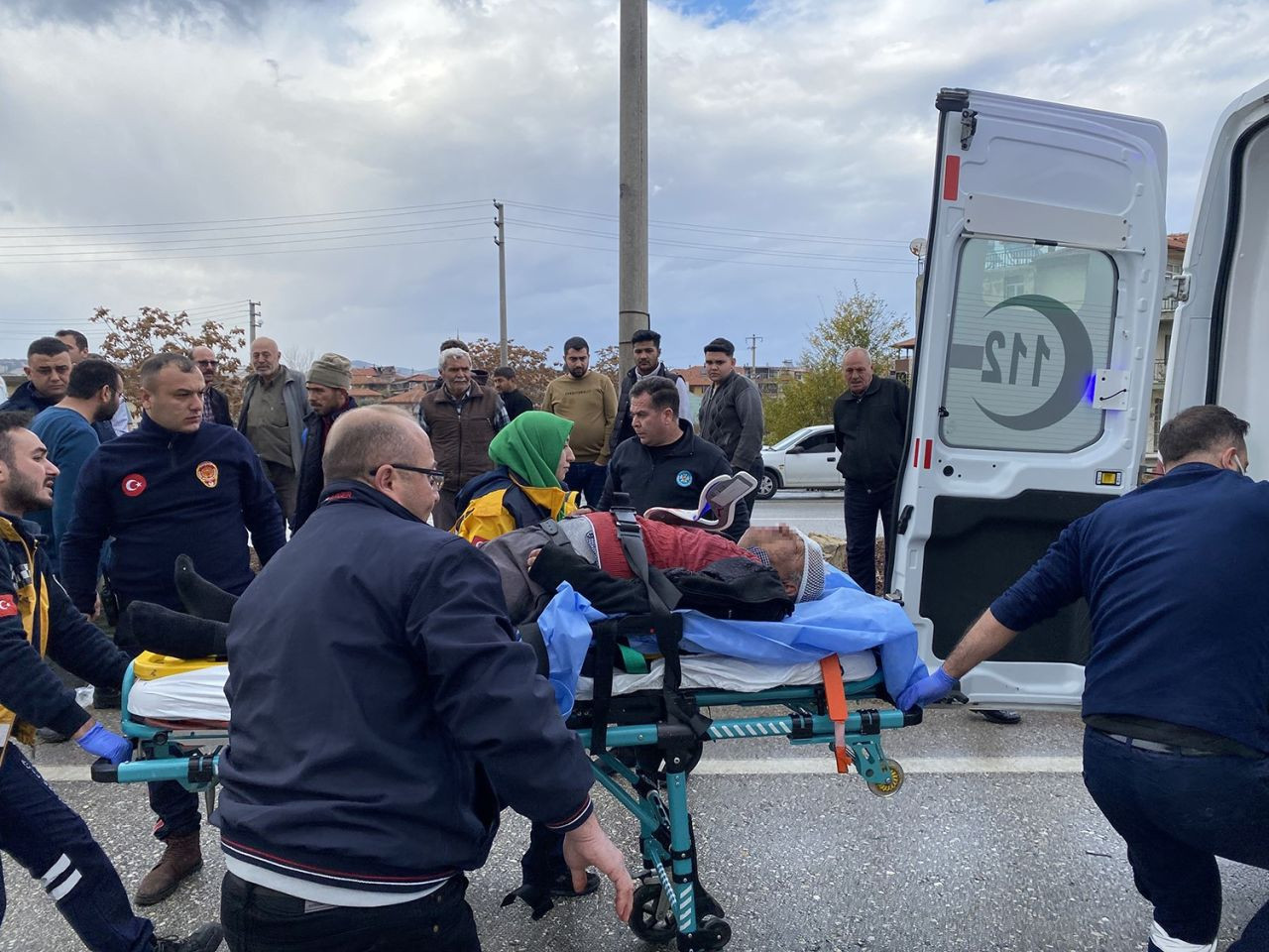 Otomobil üç tekerlekli elektrikli bisiklete çarptı: 1 ağır yaralı - Sayfa 5