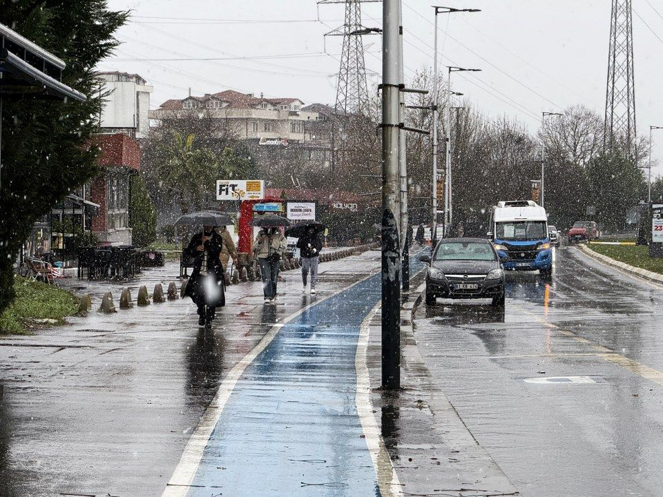 Sakarya'da kar yağışı etkisini artırdı! - Sayfa 1