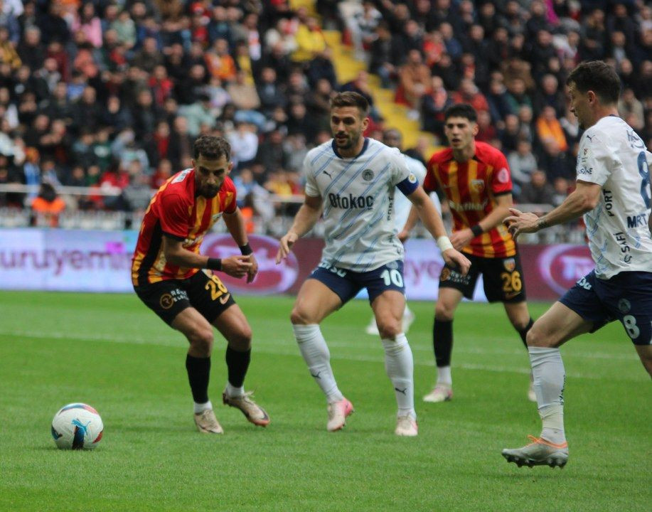 Trendyol Süper Lig: Kayserispor: 1 - Fenerbahçe: 3 (İlk yarı) - Sayfa 8