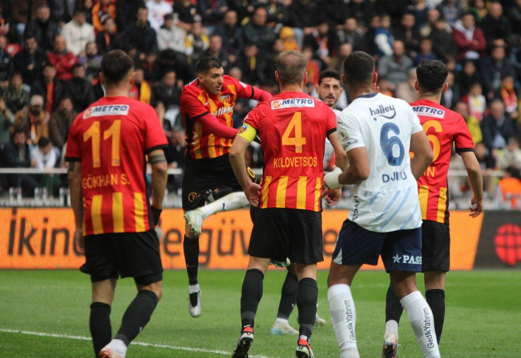 Trendyol Süper Lig: Kayserispor: 1 - Fenerbahçe: 3 (İlk yarı) - Sayfa 11