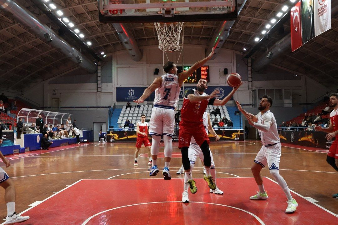 Türkiye Basketbol 2. Ligi'nde komşudan galibiyet - Sayfa 1