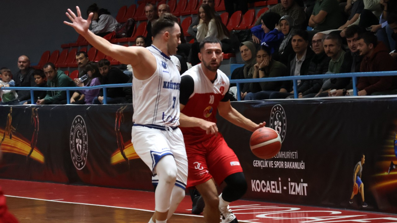 Türkiye Basketbol 2. Ligi: Kocaeli BŞB Kağıtspor: 73 - Göcekspor: 68